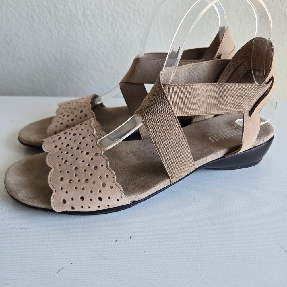Munro American Ione Taupe Suede Scalloped Elastic Strap Wedge Sandals Womens 9M - Picture 4 of 9